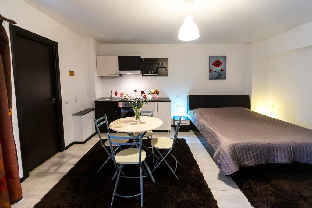 Il Primo Apartments Iasi Exteriör bild