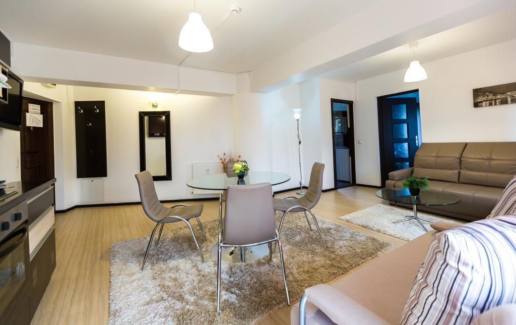 Il Primo Apartments Iasi Exteriör bild