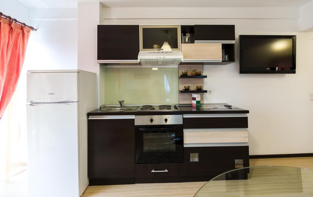 Il Primo Apartments Iasi Exteriör bild
