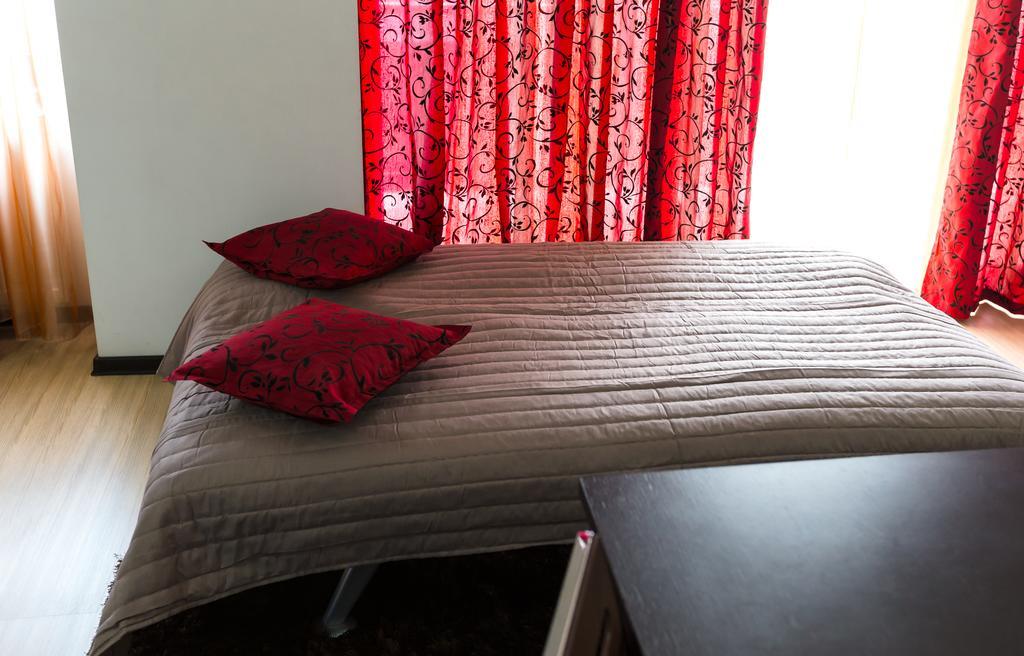 Il Primo Apartments Iasi Exteriör bild