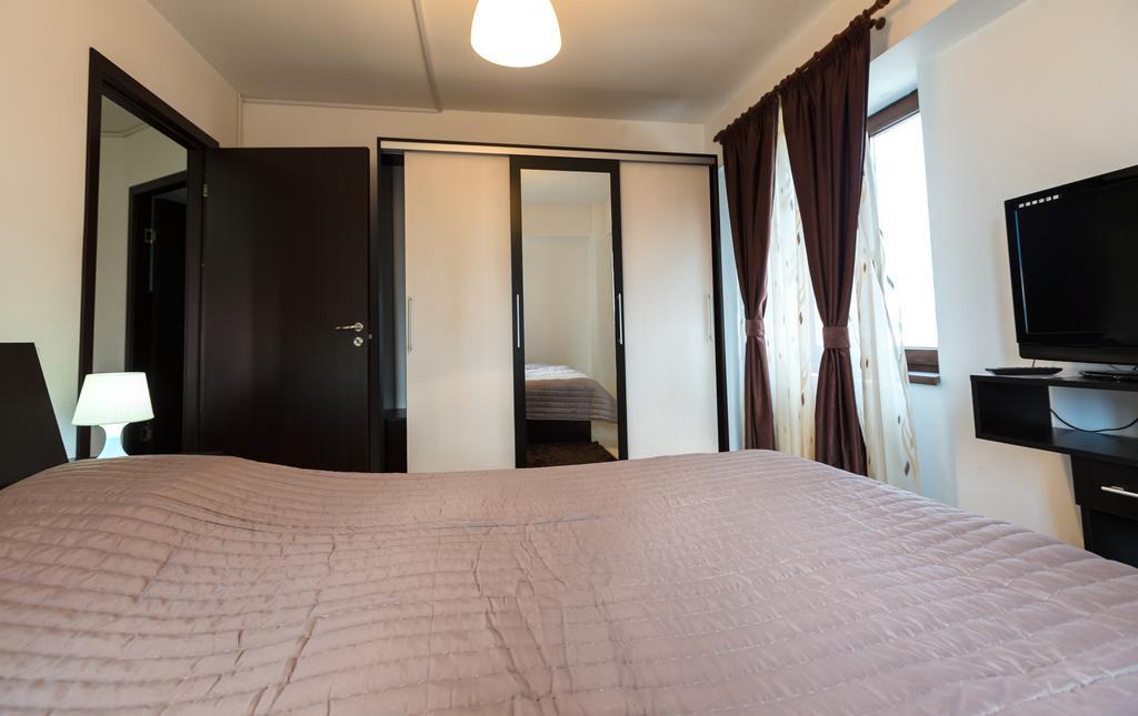 Il Primo Apartments Iasi Exteriör bild