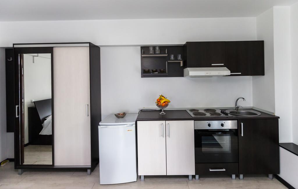 Il Primo Apartments Iasi Exteriör bild