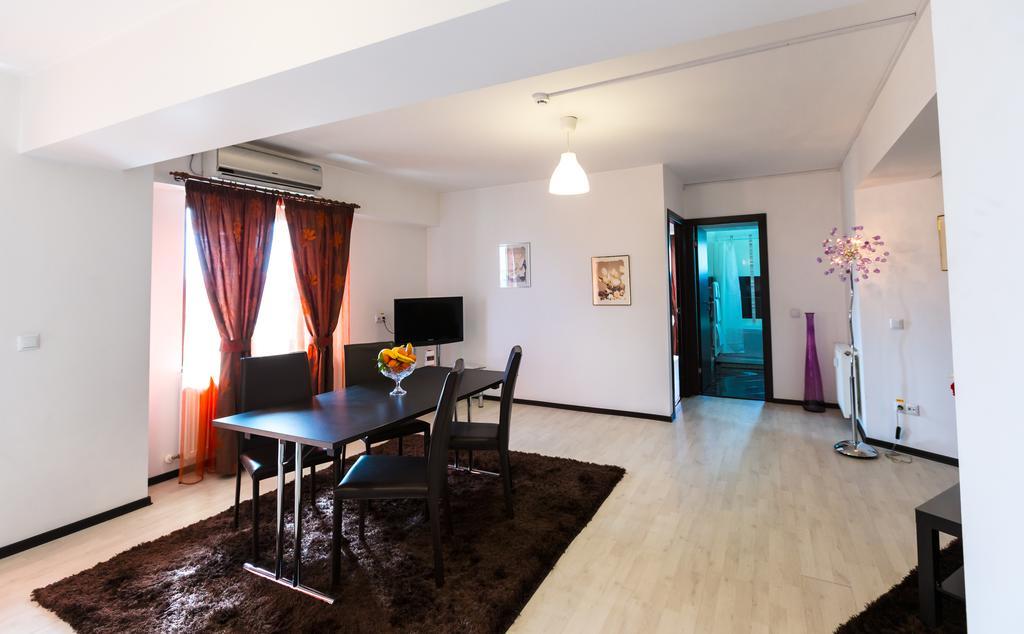 Il Primo Apartments Iasi Exteriör bild