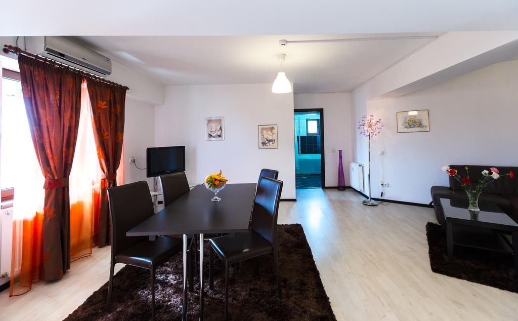 Il Primo Apartments Iasi Exteriör bild