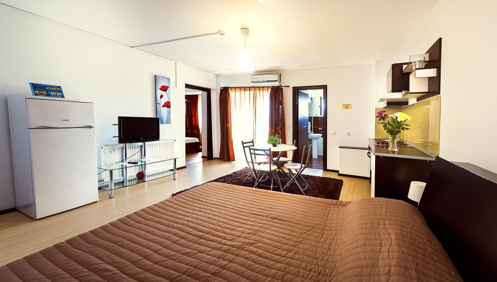 Il Primo Apartments Iasi Exteriör bild