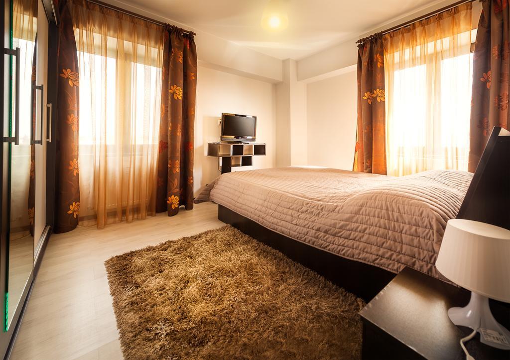 Il Primo Apartments Iasi Exteriör bild